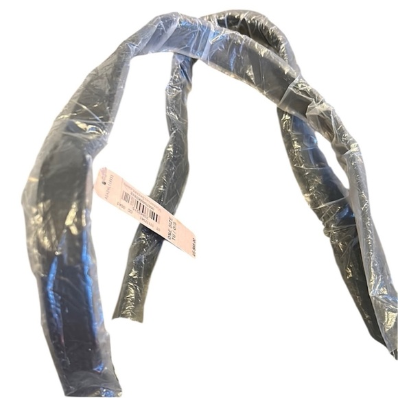 Victoria's Secret Black and Red Glamorous Tote and Cosmetic Bag - Picture 9 of 10